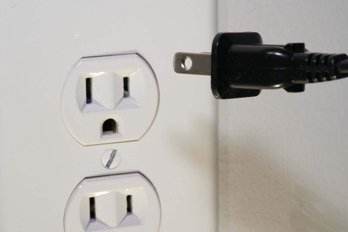 How to Choose Safe and Reliable Electrical Accessories